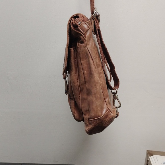 The Sak brown leather backpack/crossbody/shoulder bag. - Picture 3 of 16